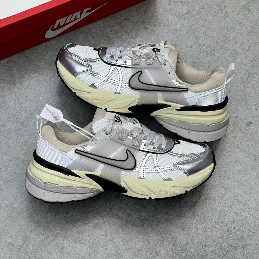 نایک وی۲کی ران Nike v2k run