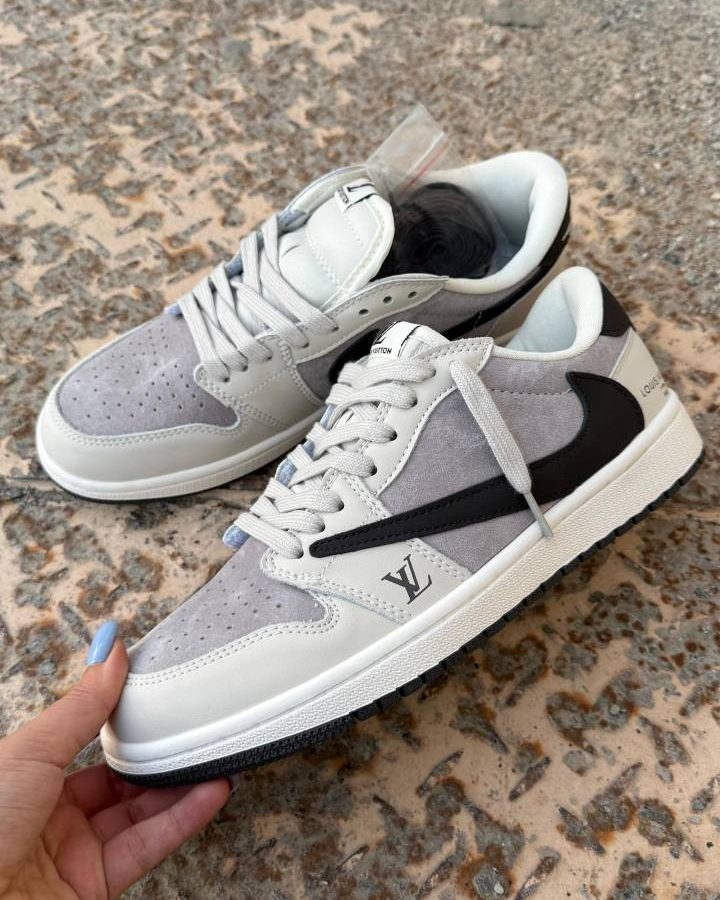 Alternative view of نایک ایر جردن ۱ لو تراویس اسکات لویی ویتون Nike air jordan 1 travis scott louis vuitton