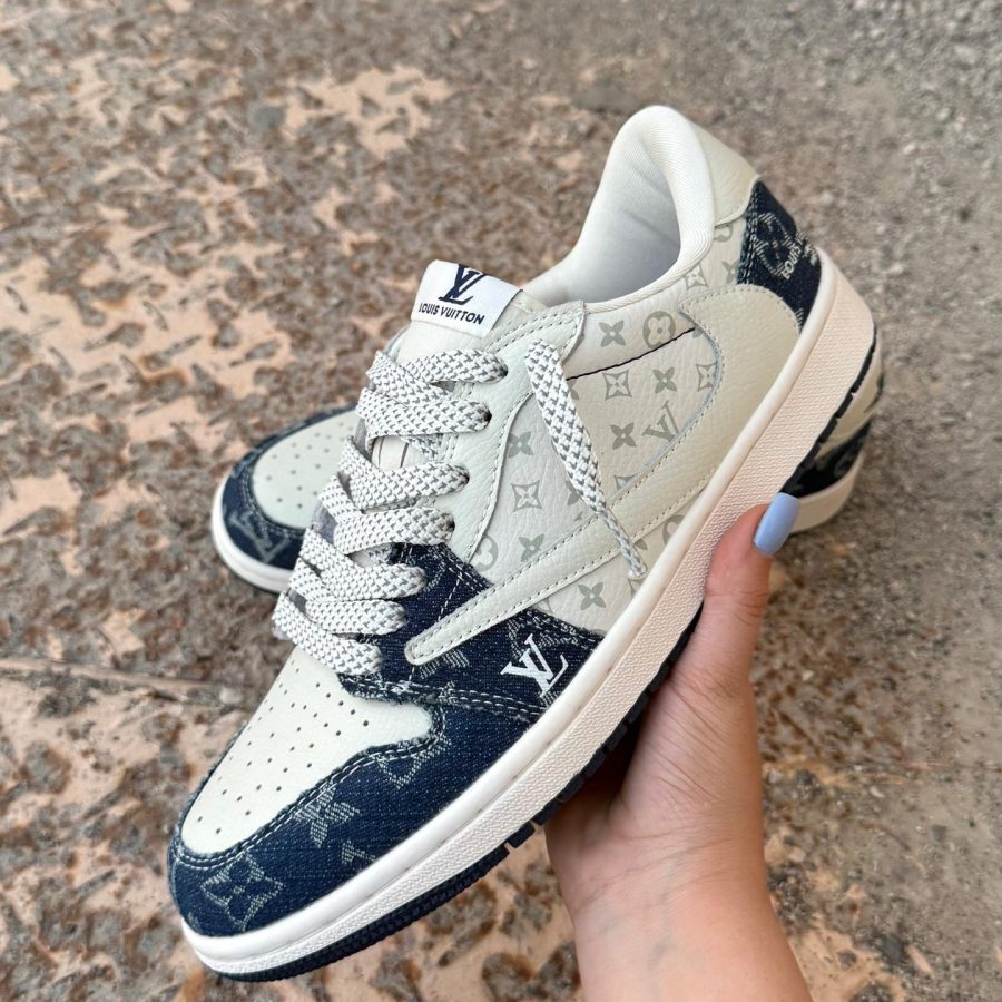 Alternative view of نایک ایر جردن ۱ لو تراویس لوییزویتون Nike Air Jordan 1 Low Travis Scot Louis Vuitton