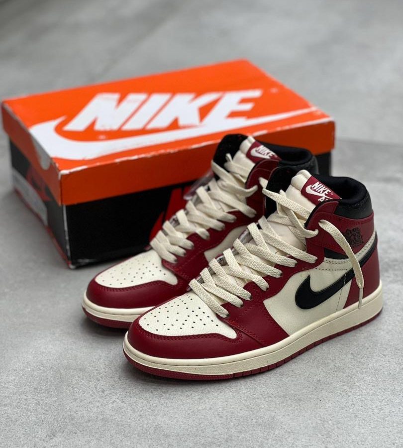 Alternative view of نایک ایر جردن ۱ ساقدار شیکاگو Nike Air Jordan 1 High Chicago