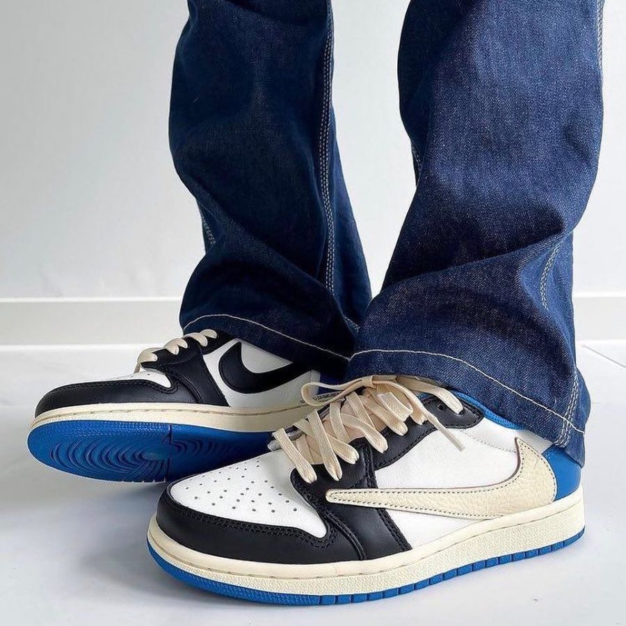 نایک ایر جردن ۱ لو تراویس اسکات فرگمنت Nike Air Jordan 1 Low Fragment